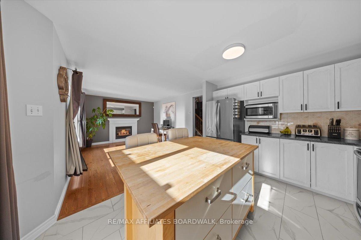 Photo 22 of 4 Castlemore Street, Ottawa, Barrhaven East — HOMEH