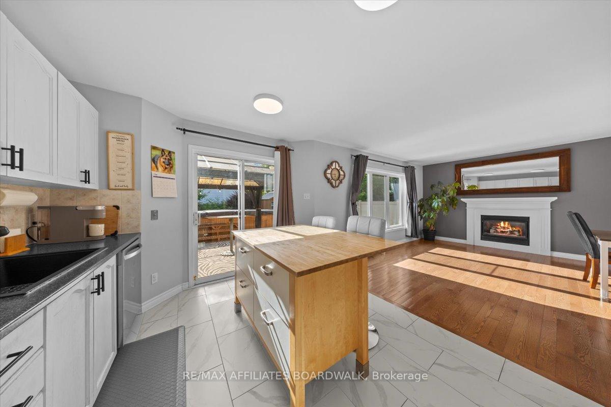 Photo 19 of 4 Castlemore Street, Ottawa, Barrhaven East — HOMEH