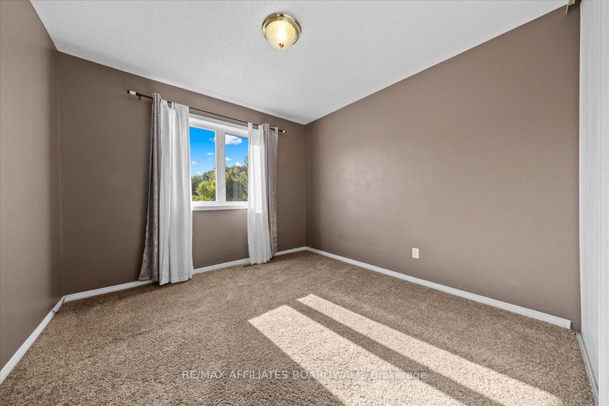 Photo 26 of 4 Castlemore Street, Ottawa, Barrhaven East — HOMEH