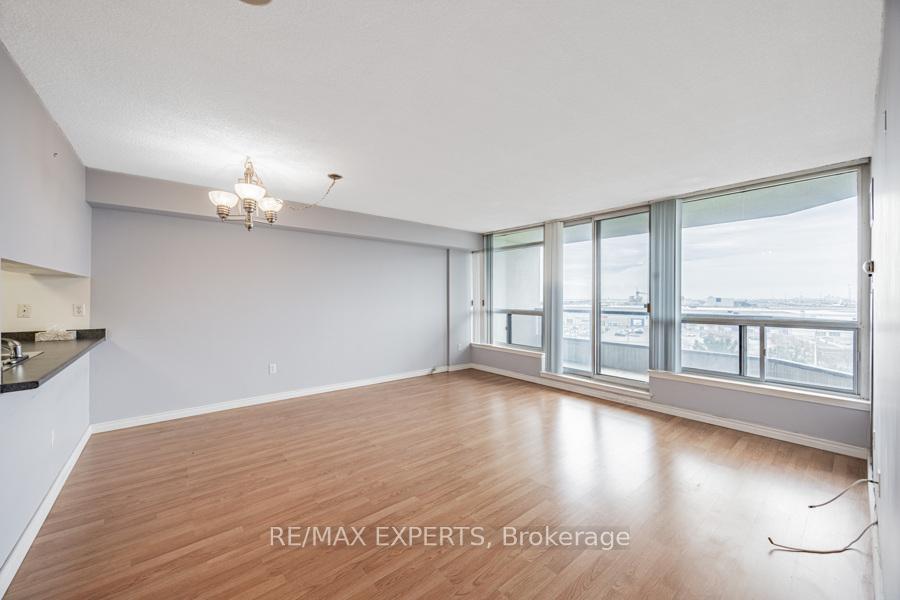 Photo 4 of Unit 611, 12 Laurelcrest Street, Brampton, Queen Street Corridor — HOMEH