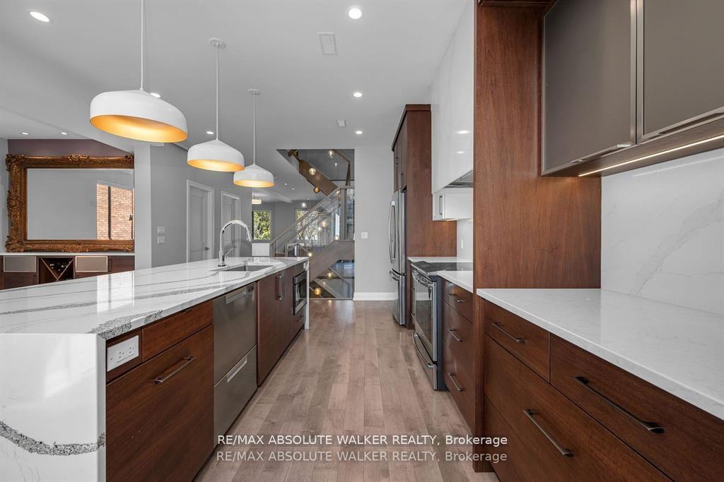 Photo 12 of 658 O'Connor Street, Ottawa, Glebe — HOMEH
