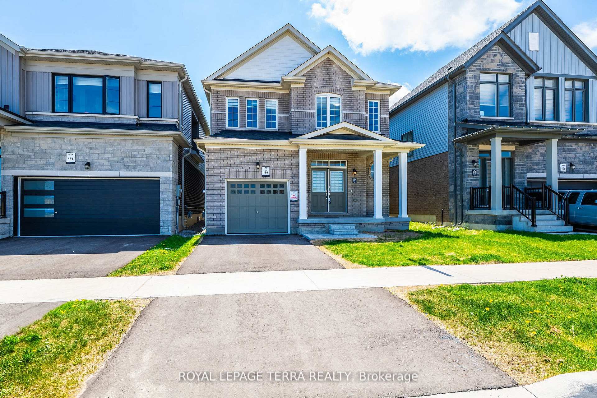 Photo 1 of 112 Nottingham Road, Barrie, 400 East — HOMEH