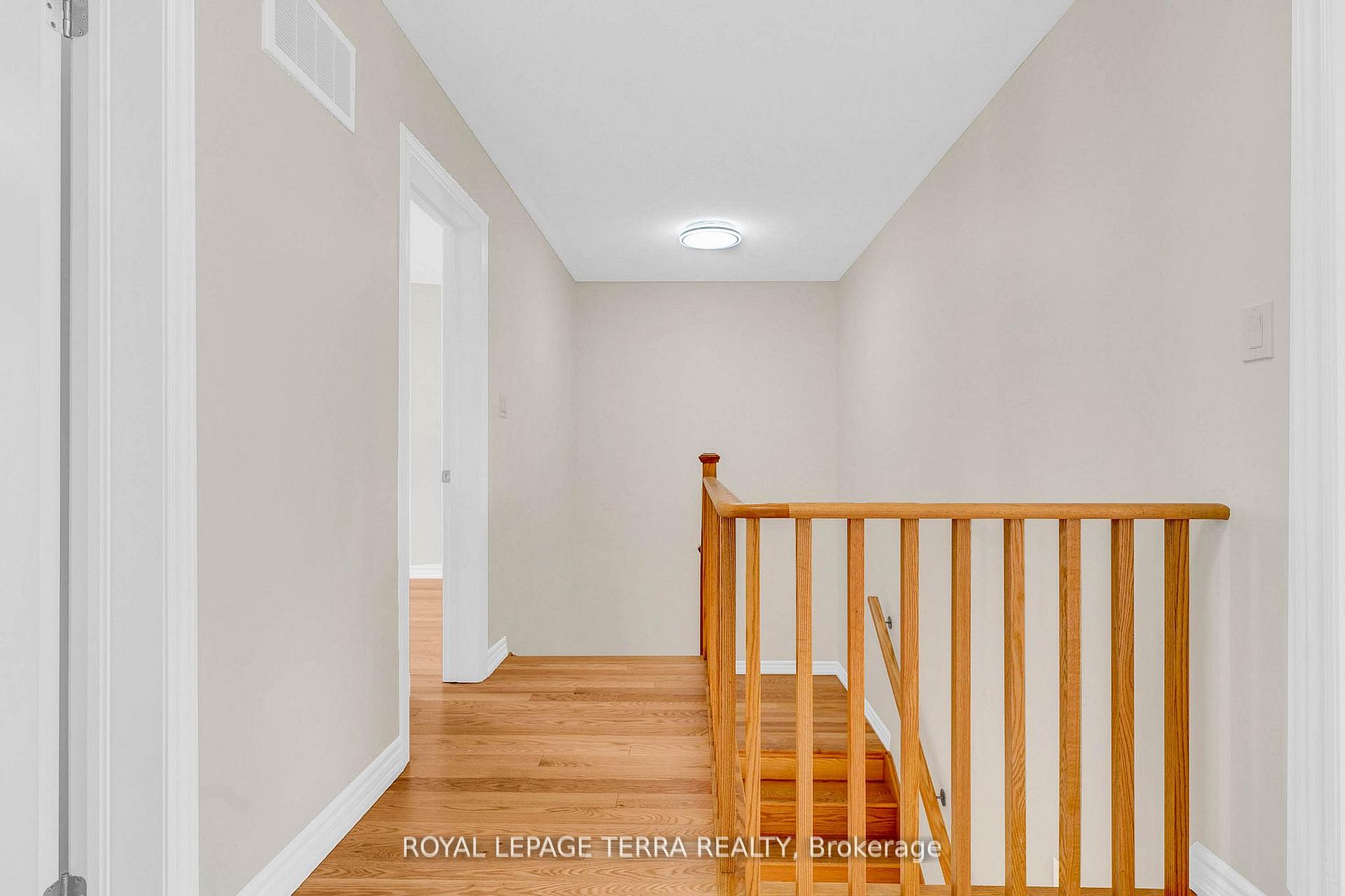 Photo 15 of 112 Nottingham Road, Barrie, 400 East — HOMEH