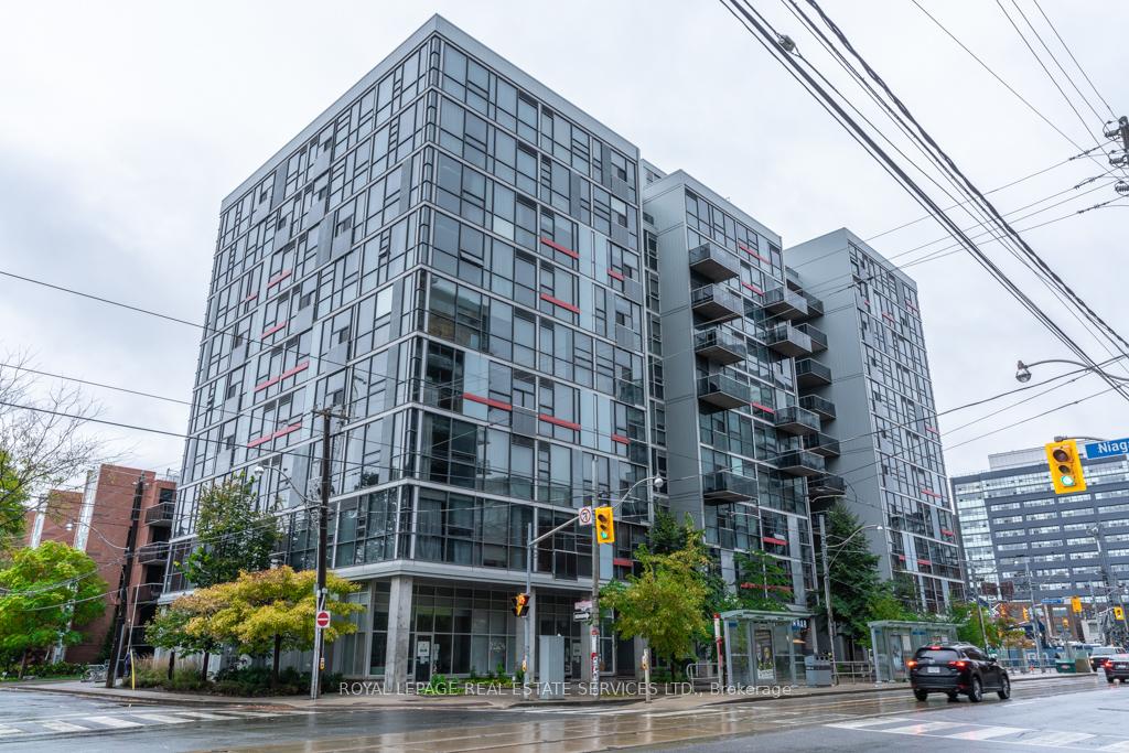 Front of Unit 516, 60 Bathurst Street