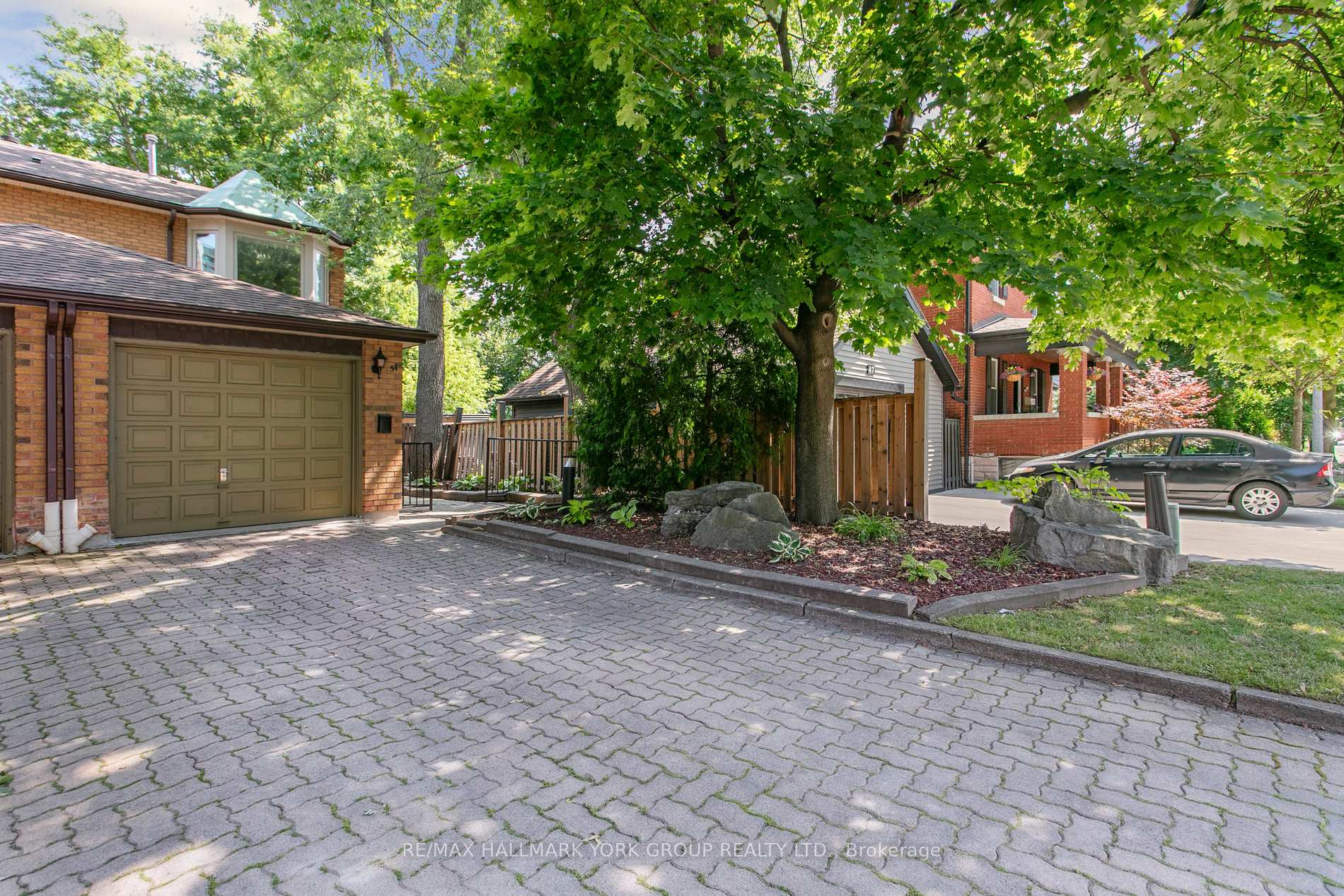 Photo 2 of Unit 6, 51 John Street, Brampton, Downtown Brampton — HOMEH