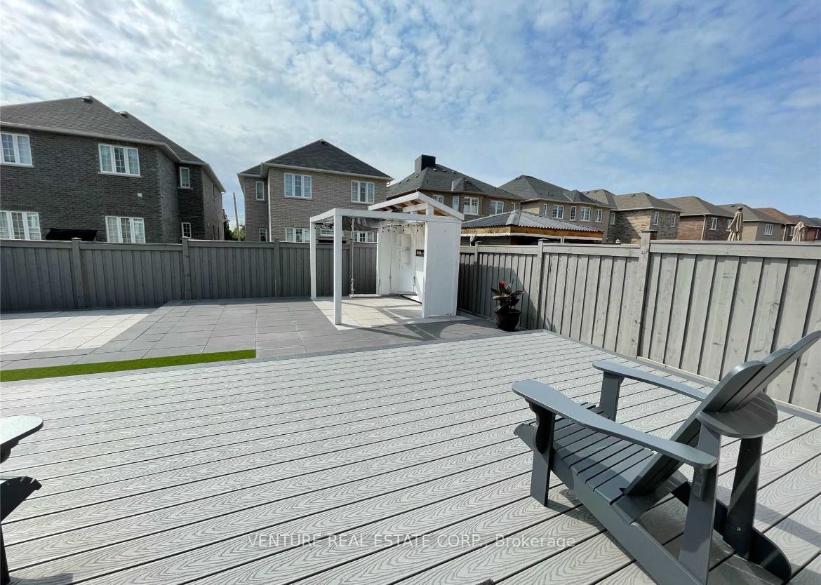 Photo 32 of 33 Crellin Street, Ajax, South East — HOMEH