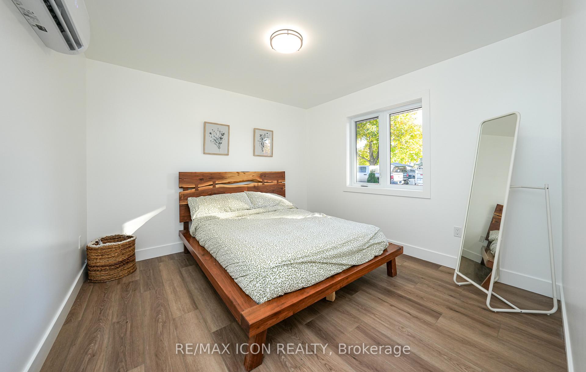 Photo 3 of Unit 2, 220 Ardross Street E, North Middlesex, Parkhill — HOMEH