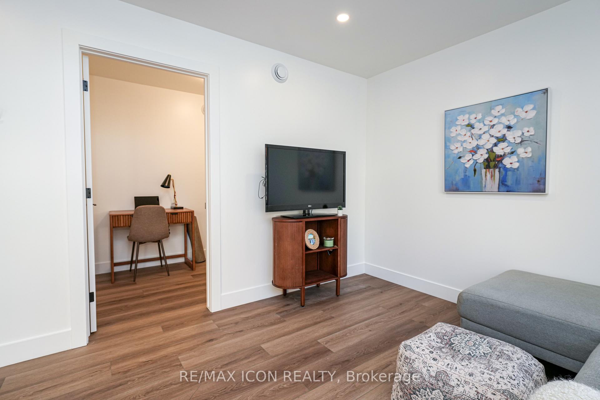 Photo 6 of Unit 2, 220 Ardross Street E, North Middlesex, Parkhill — HOMEH