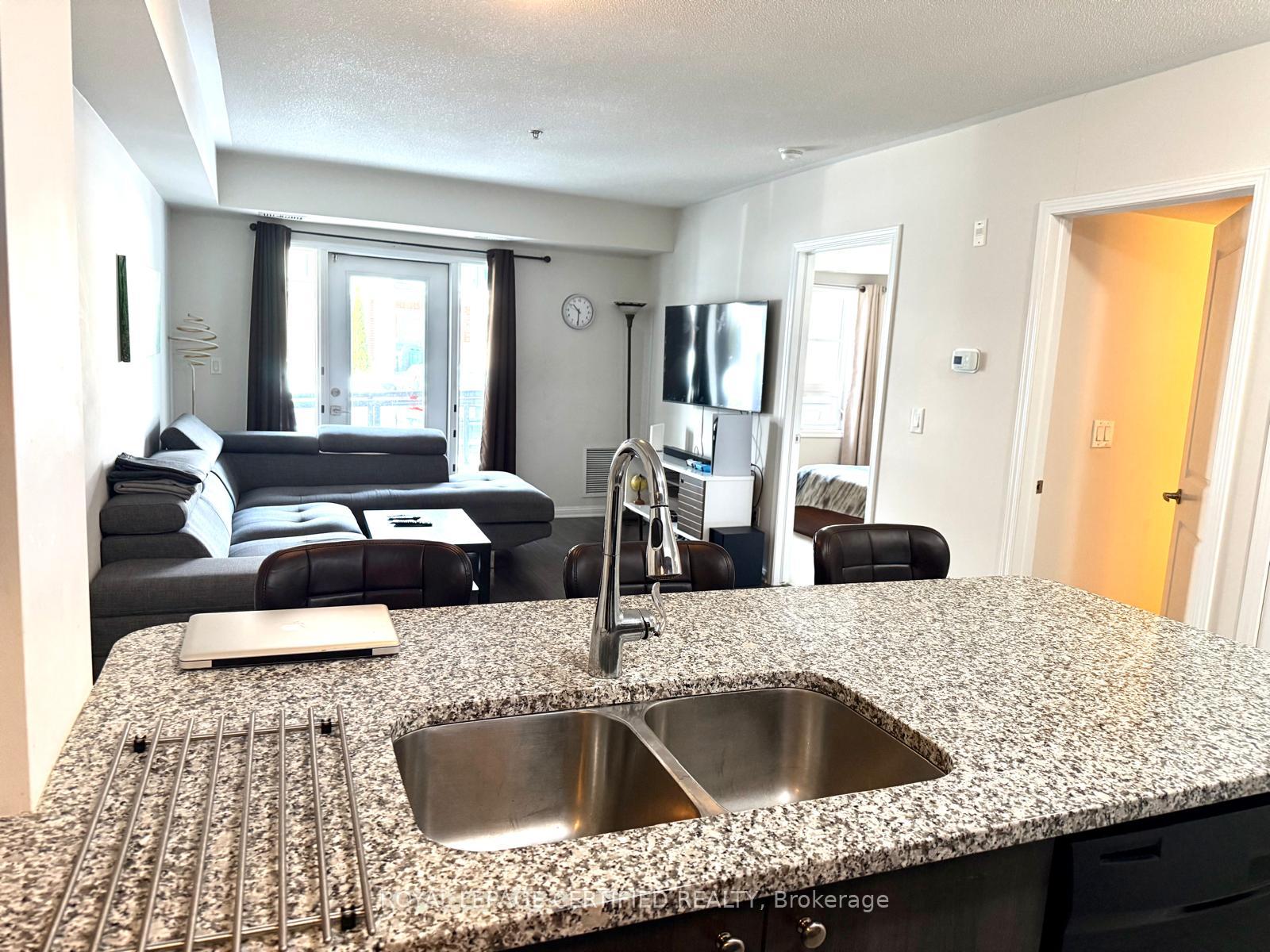 Photo 7 of Unit 112, 60 Baycliffe Crescent, Brampton, Northwest Brampton — HOMEH