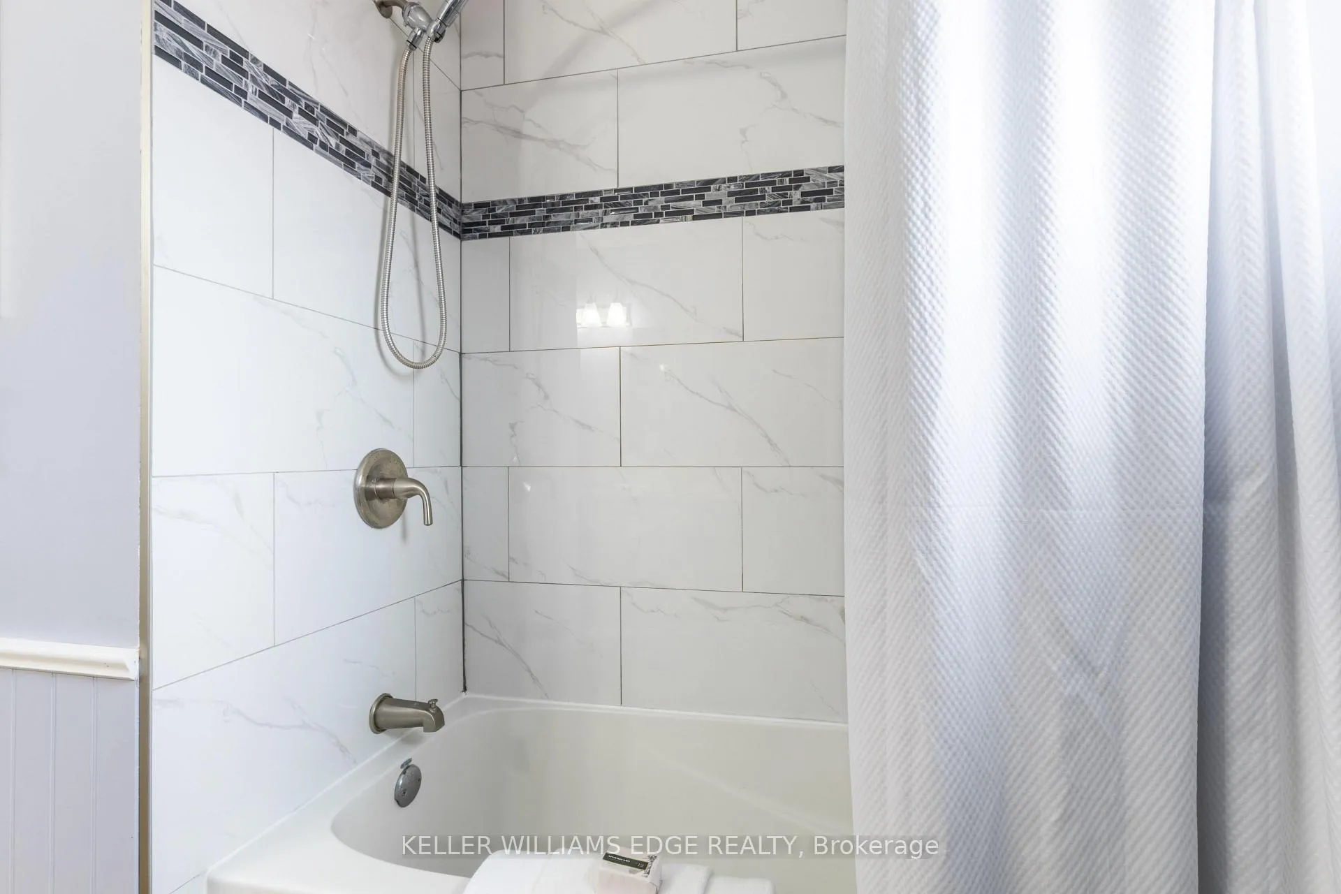 Photo 24 of 63 Lionsgate Avenue, Hamilton, Fessenden — HOMEH