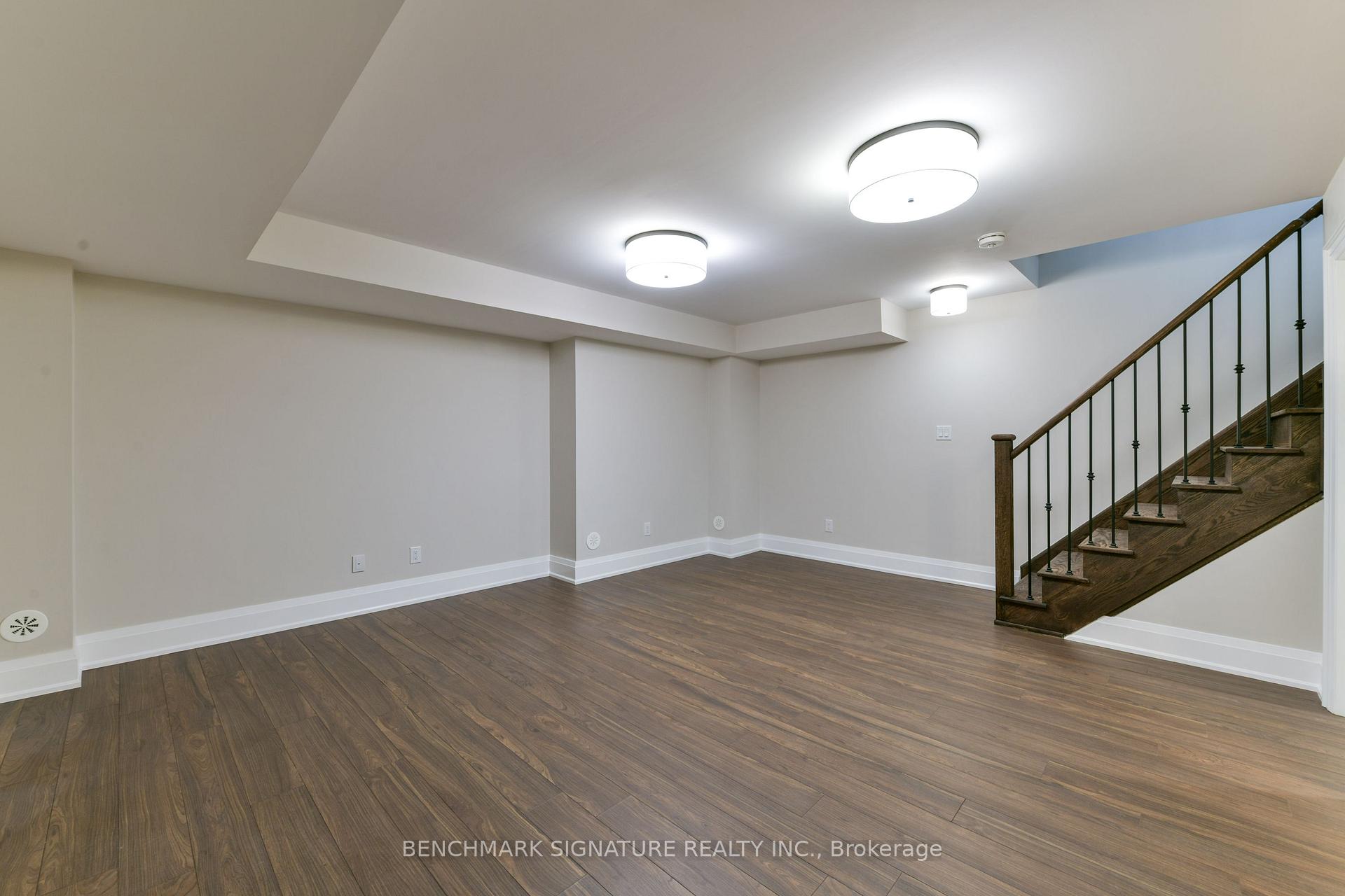 Photo 11 of 21 Gandhi Lane, Markham, Thornhill — HOMEH
