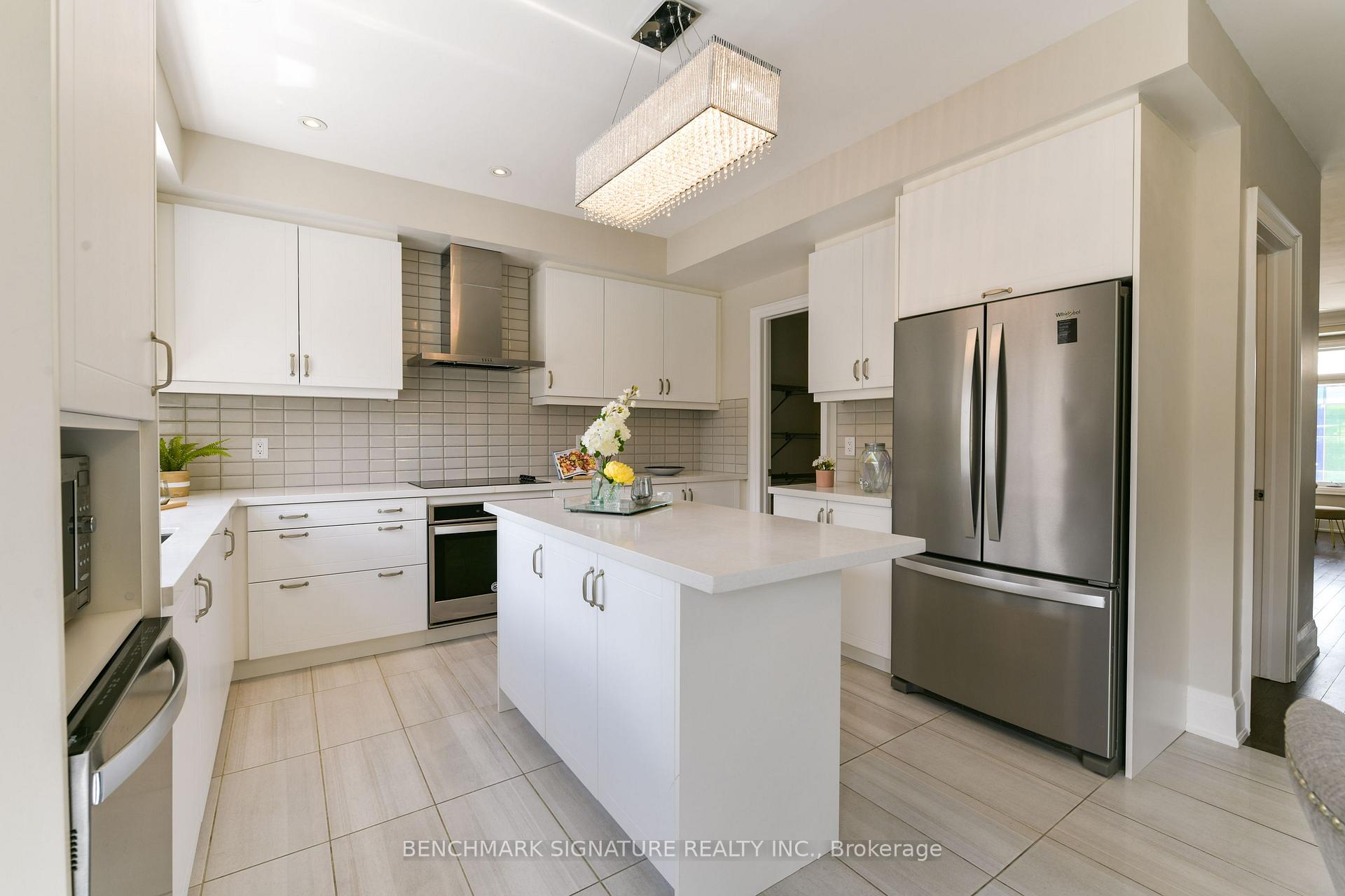 Photo 16 of 21 Gandhi Lane, Markham, Thornhill — HOMEH