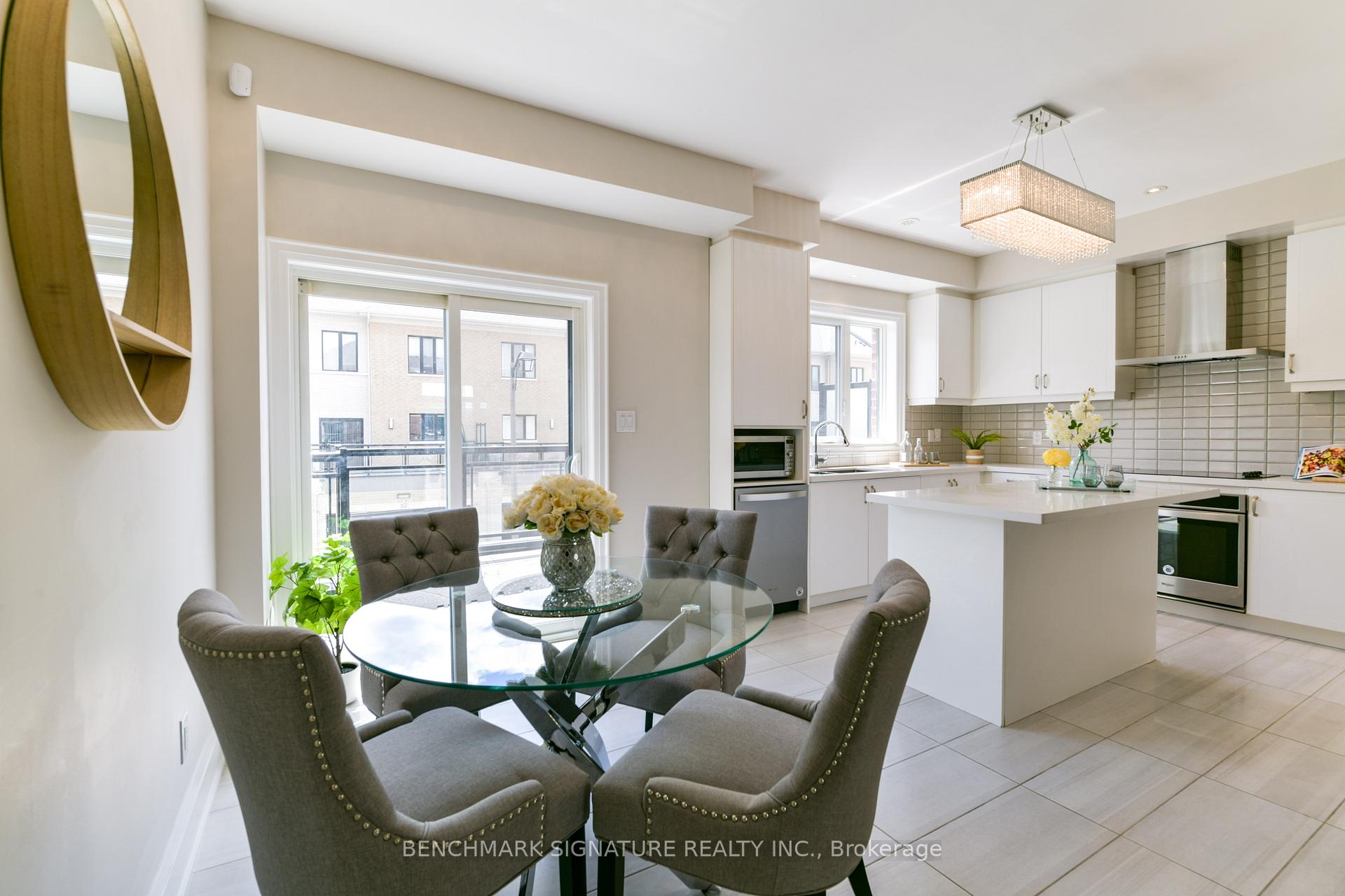 Photo 20 of 21 Gandhi Lane, Markham, Thornhill — HOMEH