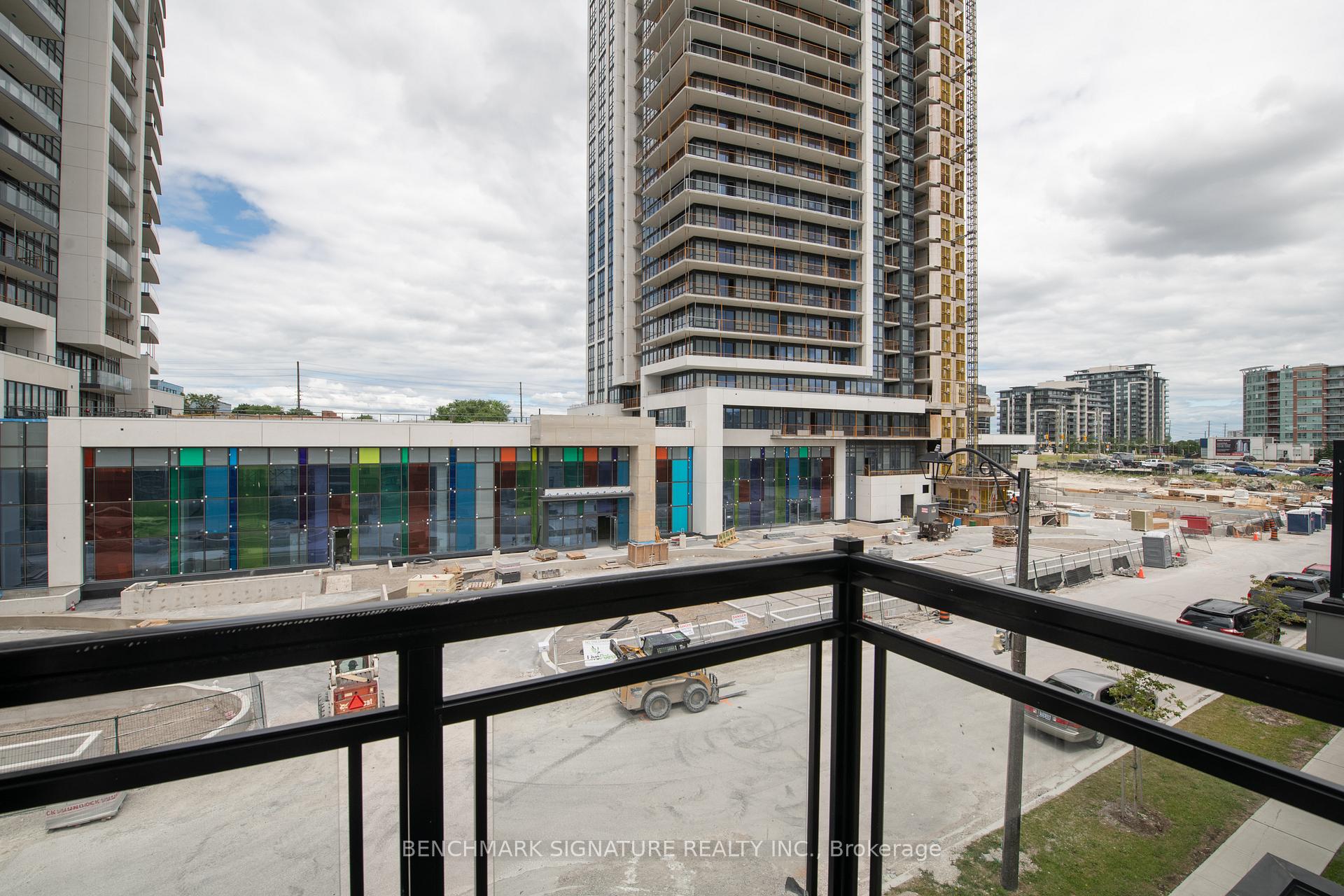 Photo 33 of 21 Gandhi Lane, Markham, Thornhill — HOMEH