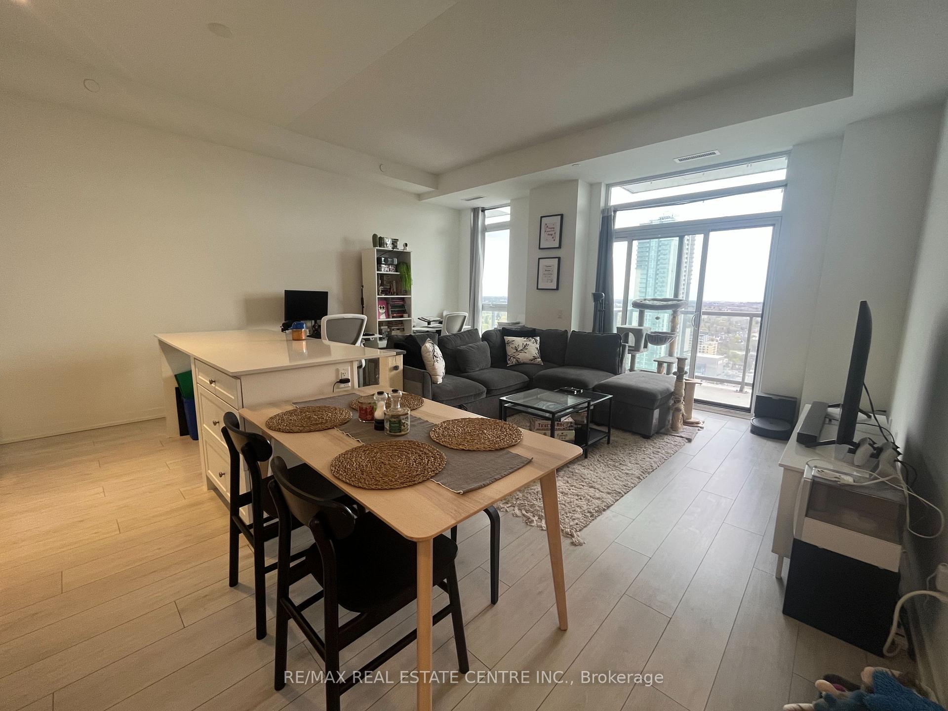 Photo 9 of Unit 2404, 55 Duke Street W, Kitchener — HOMEH
