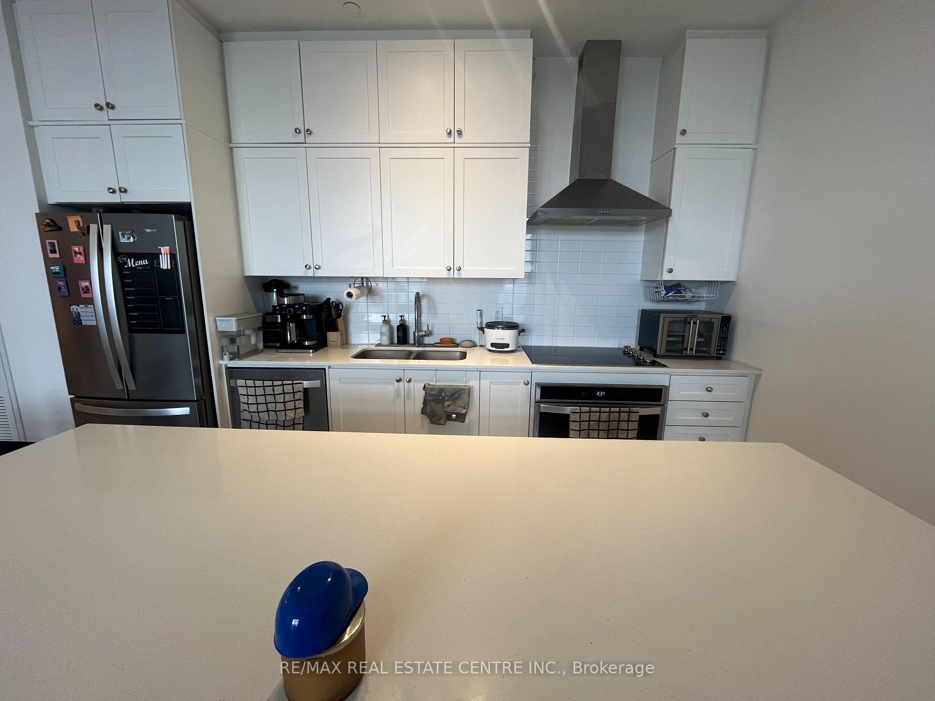 Photo 13 of Unit 2404, 55 Duke Street W, Kitchener — HOMEH
