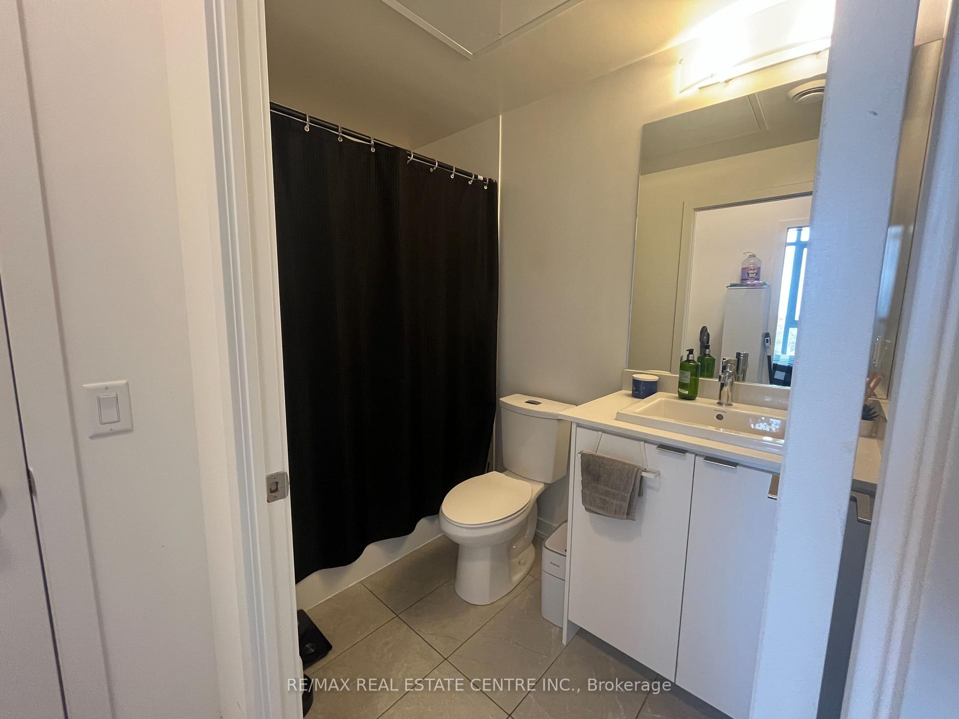 Photo 18 of Unit 2404, 55 Duke Street W, Kitchener — HOMEH