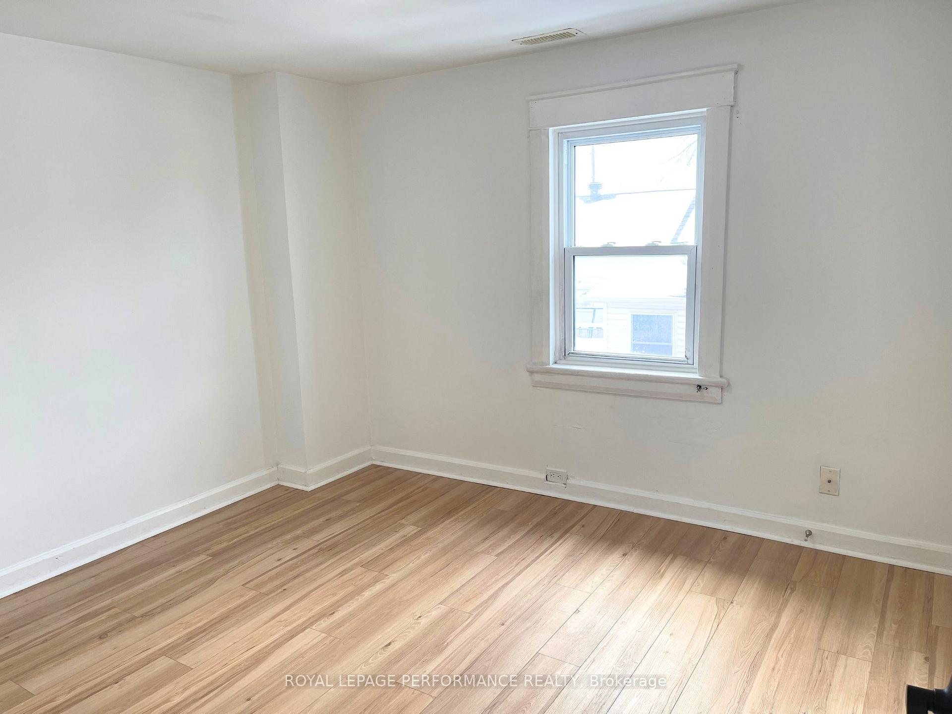 Photo 13 of 110 Eleventh Street E, Cornwall — HOMEH