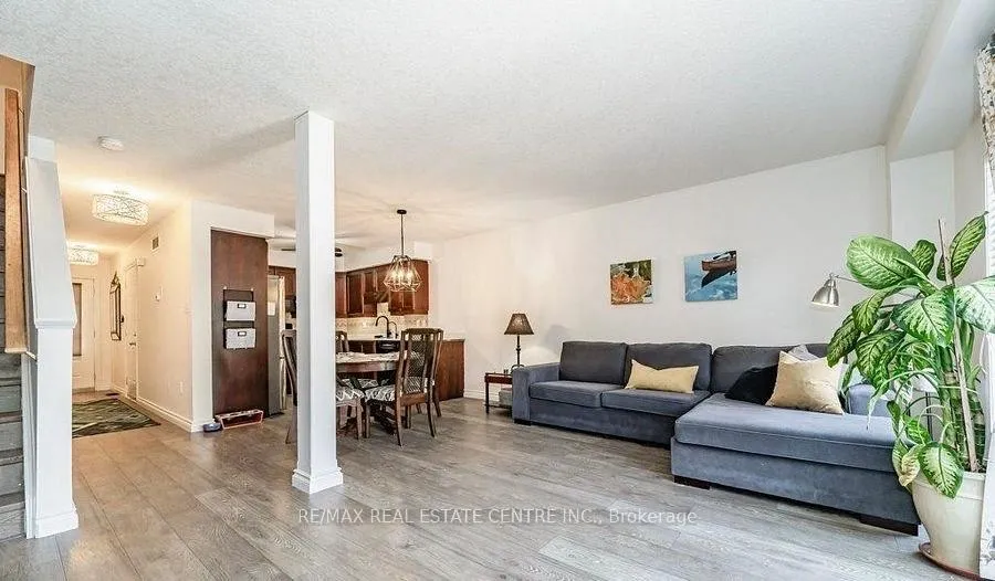 Photo 4 of 85 Bankside Drive, Kitchener, Highland West — HOMEH
