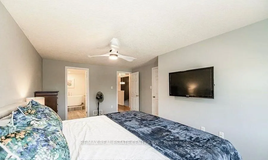 Photo 9 of 85 Bankside Drive, Kitchener, Highland West — HOMEH