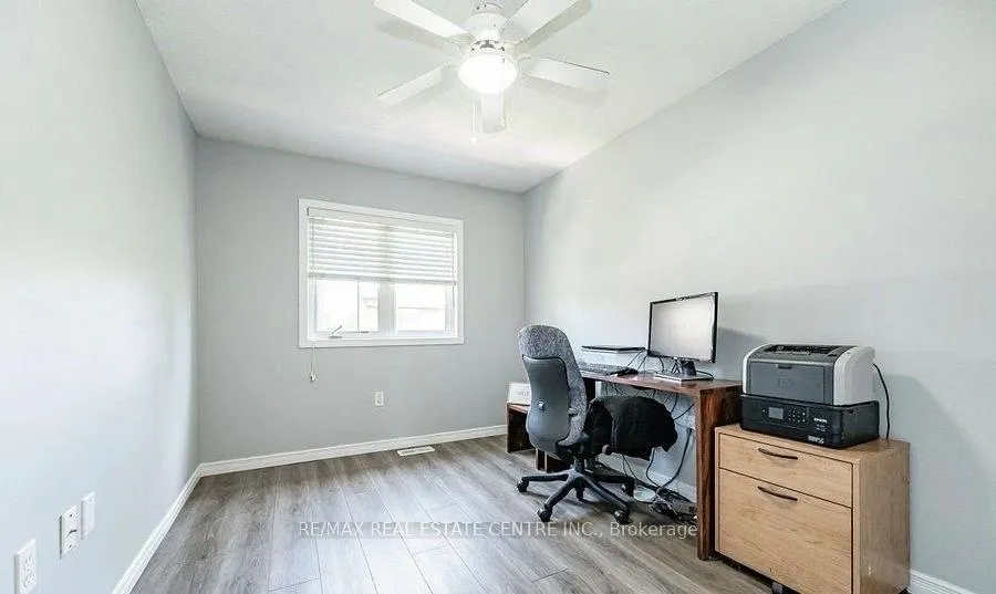 Photo 18 of 85 Bankside Drive, Kitchener, Highland West — HOMEH