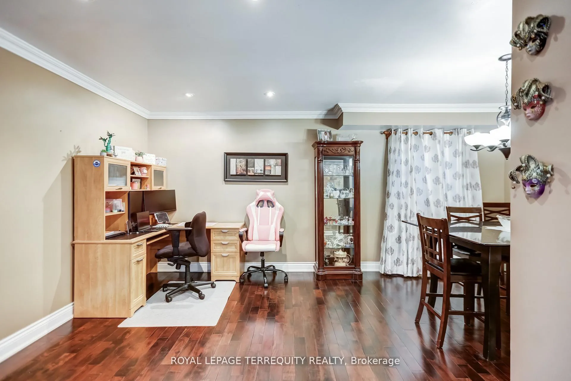 Photo 6 of 30 Wicks Drive, Ajax, Central East — HOMEH