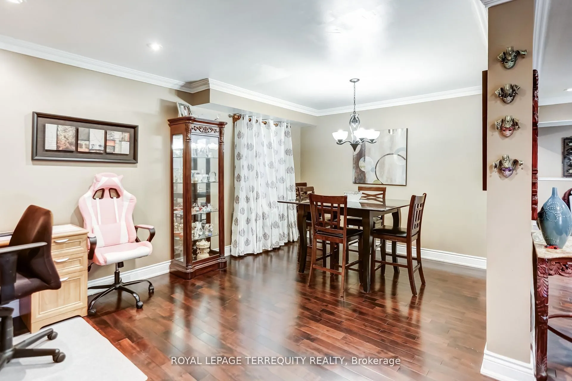 Photo 7 of 30 Wicks Drive, Ajax, Central East — HOMEH