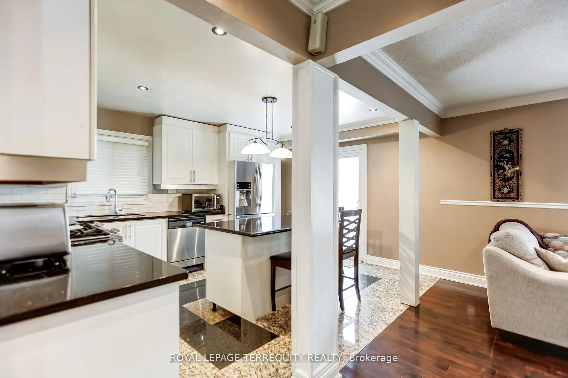 Photo 9 of 30 Wicks Drive, Ajax, Central East — HOMEH