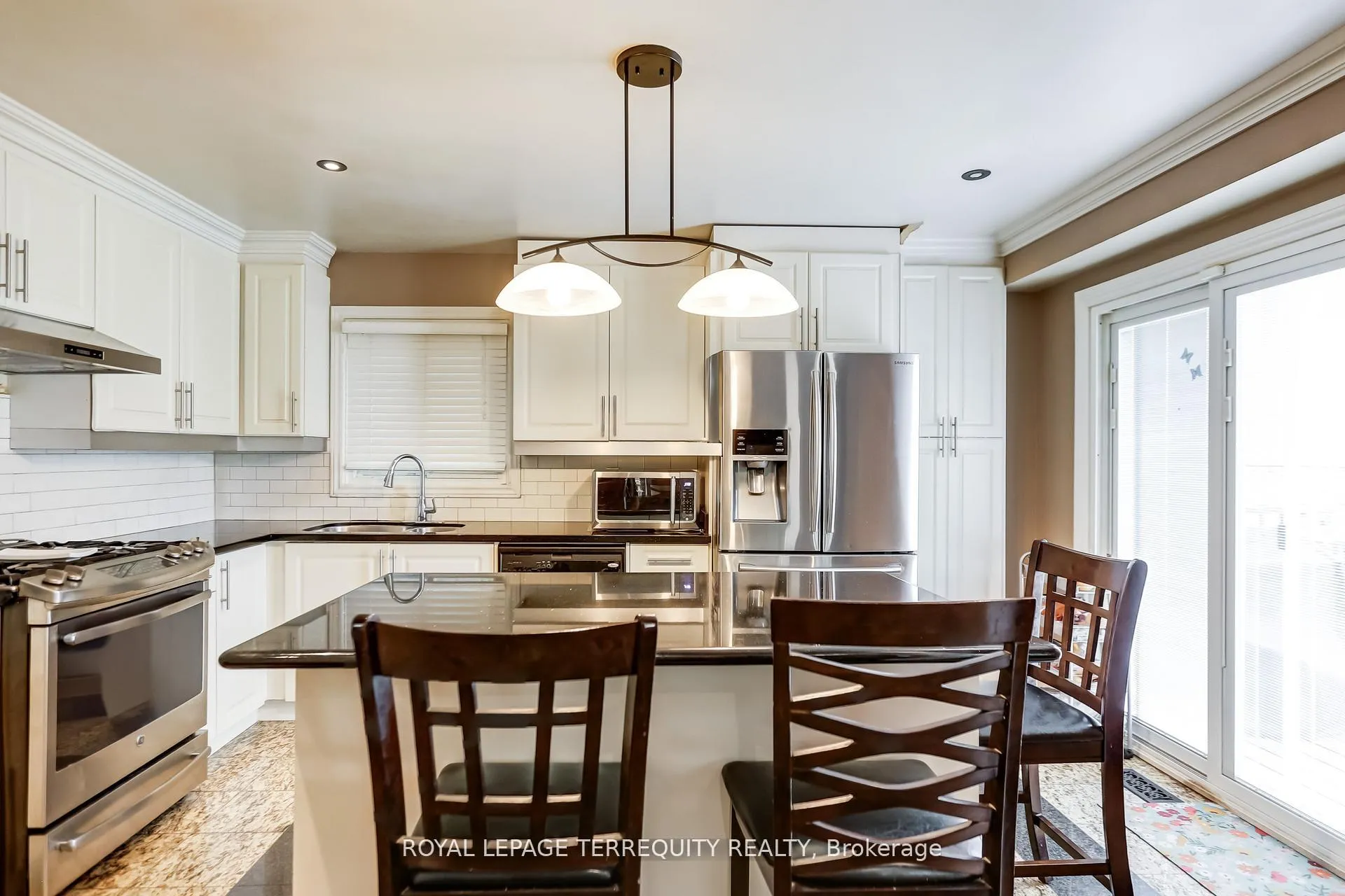 Photo 12 of 30 Wicks Drive, Ajax, Central East — HOMEH