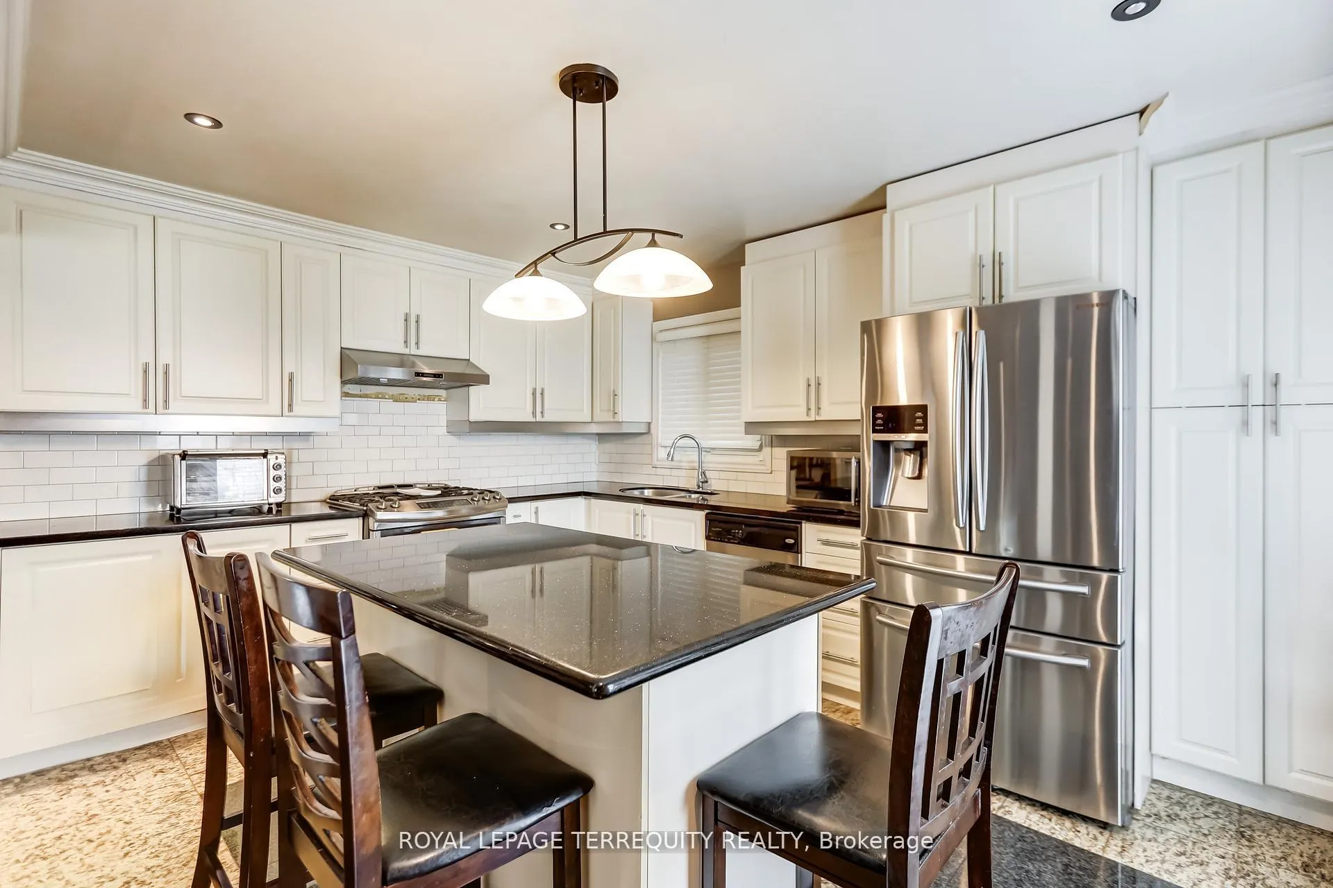 Photo 13 of 30 Wicks Drive, Ajax, Central East — HOMEH