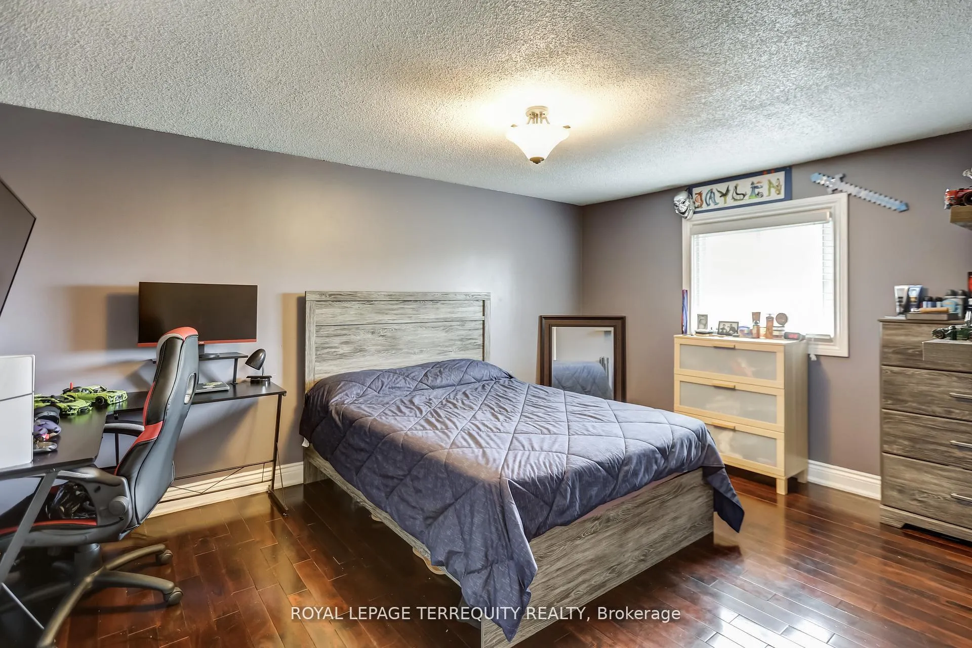 Photo 20 of 30 Wicks Drive, Ajax, Central East — HOMEH