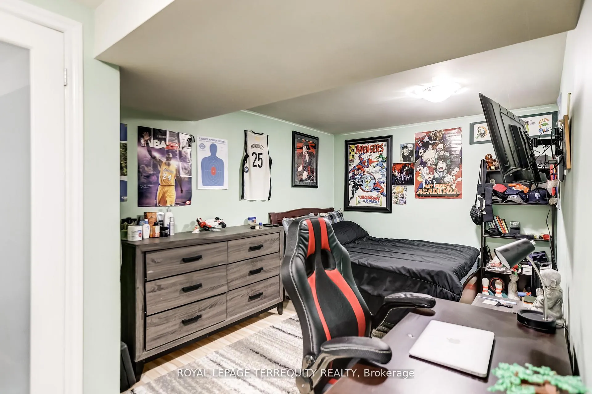 Photo 26 of 30 Wicks Drive, Ajax, Central East — HOMEH