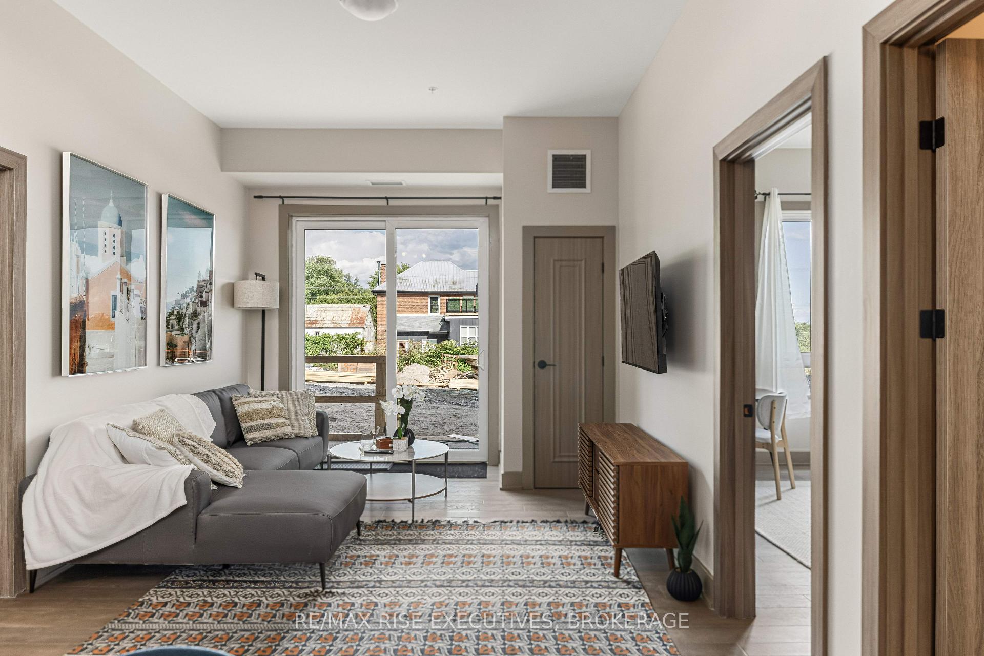 Photo 9 of Unit 338, 2274 Princess Street, Kingston, City Northwest — HOMEH