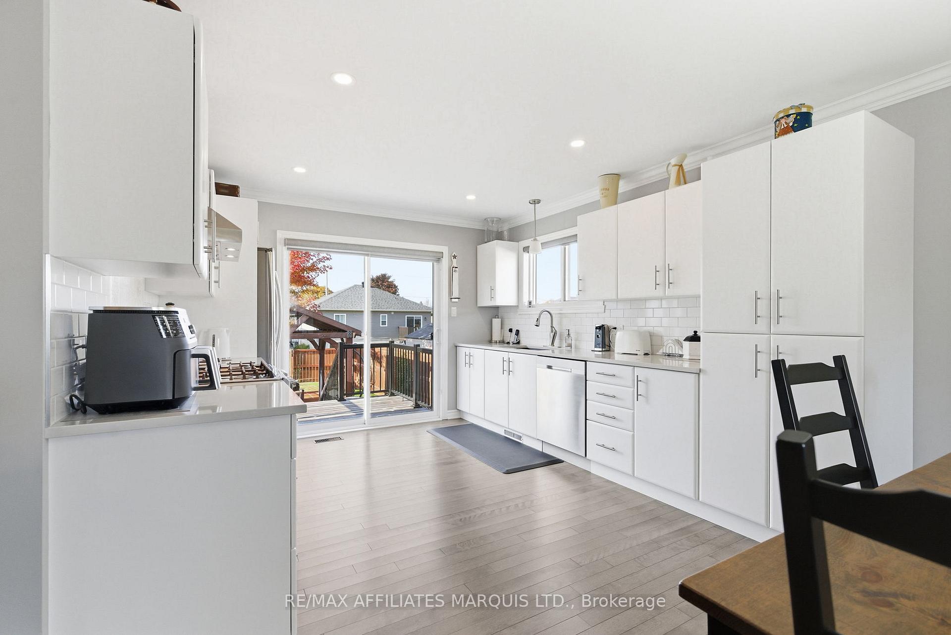 Photo 6 of 111 Leonia Street, Cornwall — HOMEH