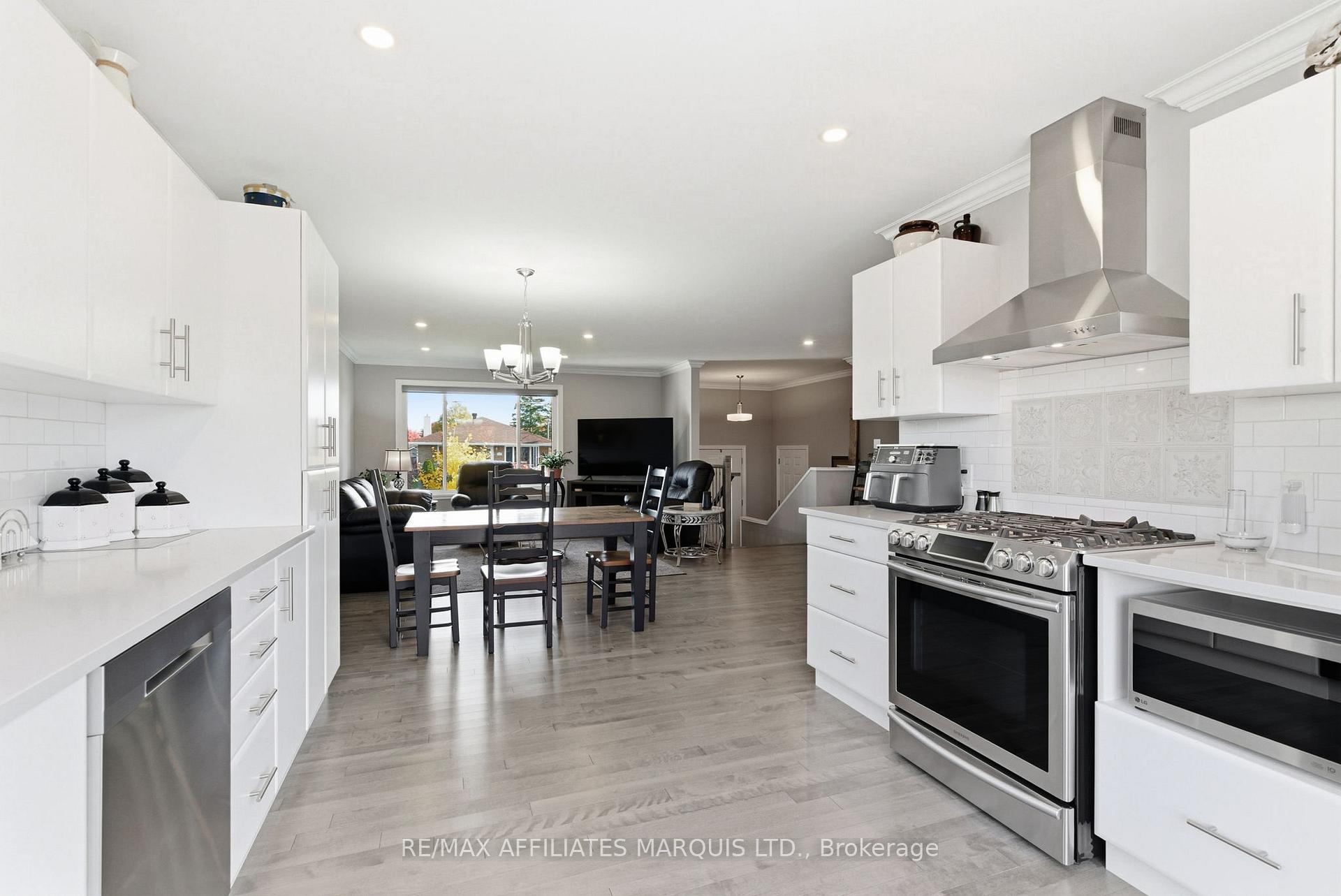 Photo 9 of 111 Leonia Street, Cornwall — HOMEH