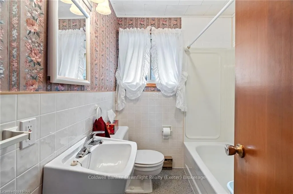 Photo 21 of 133 Frederick Street, Bluewater, Hay — HOMEH