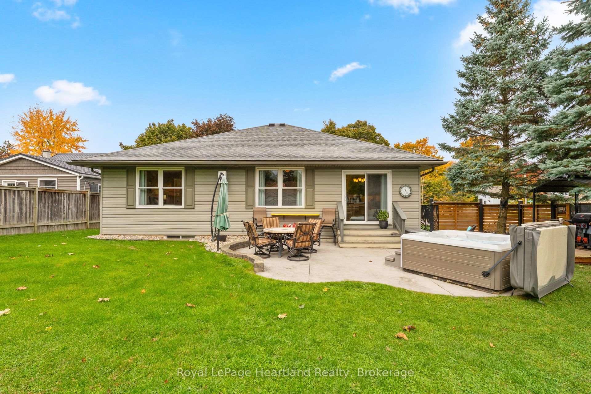 Photo 32 of 90 Joseph Street, Central Huron, Clinton — HOMEH