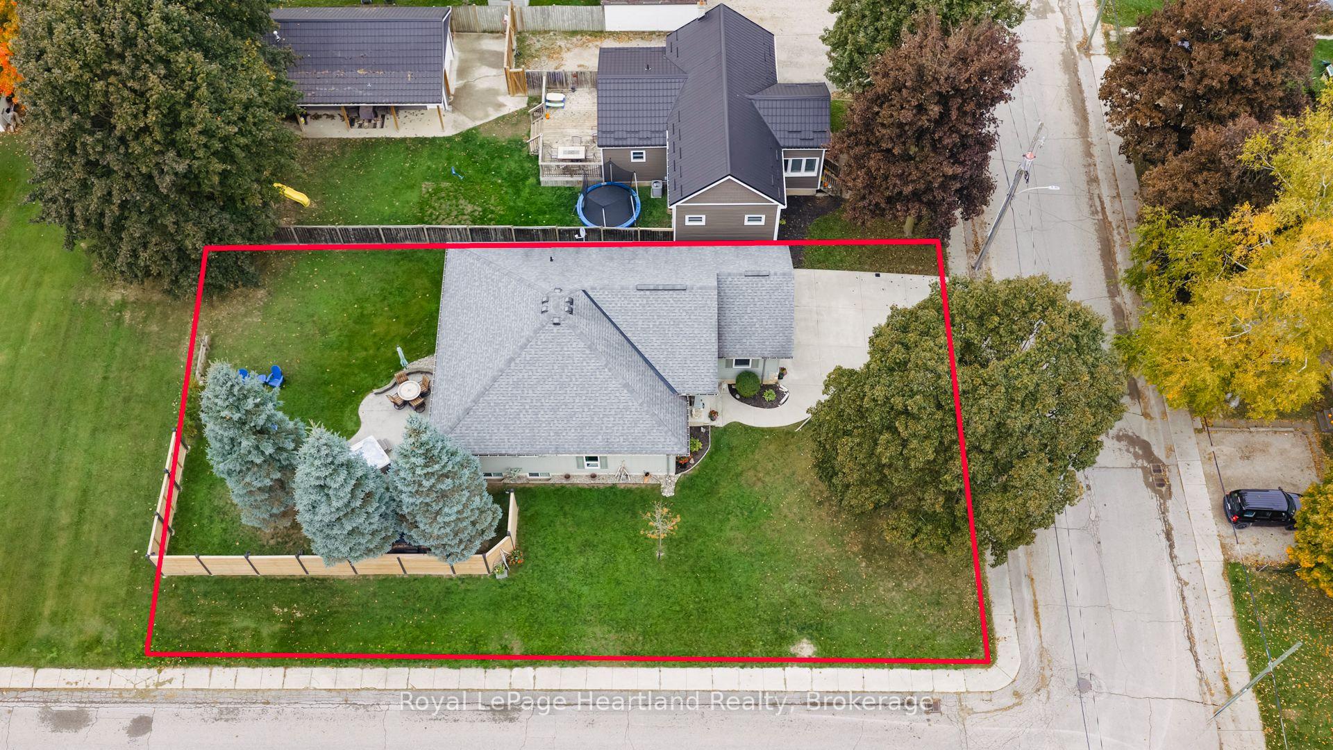 Photo 42 of 90 Joseph Street, Central Huron, Clinton — HOMEH