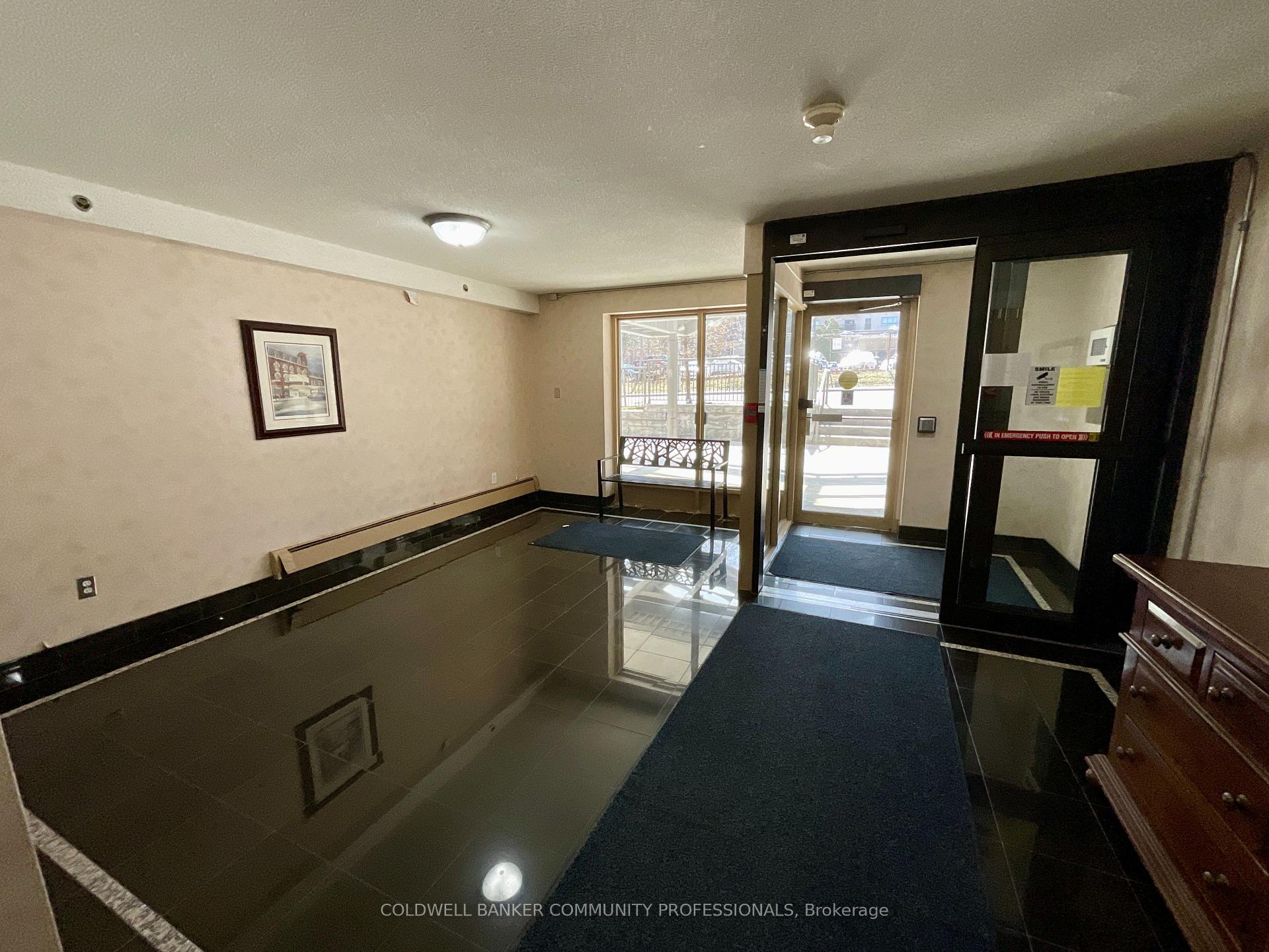 Photo 3 of Unit 506, 81 Charlton Avenue E, Hamilton, Corktown — HOMEH