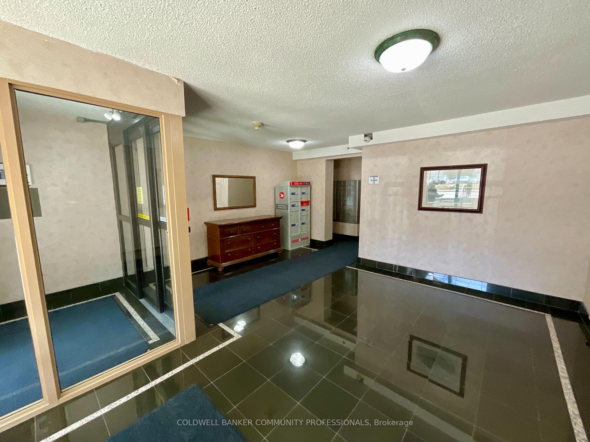 Photo 4 of Unit 506, 81 Charlton Avenue E, Hamilton, Corktown — HOMEH