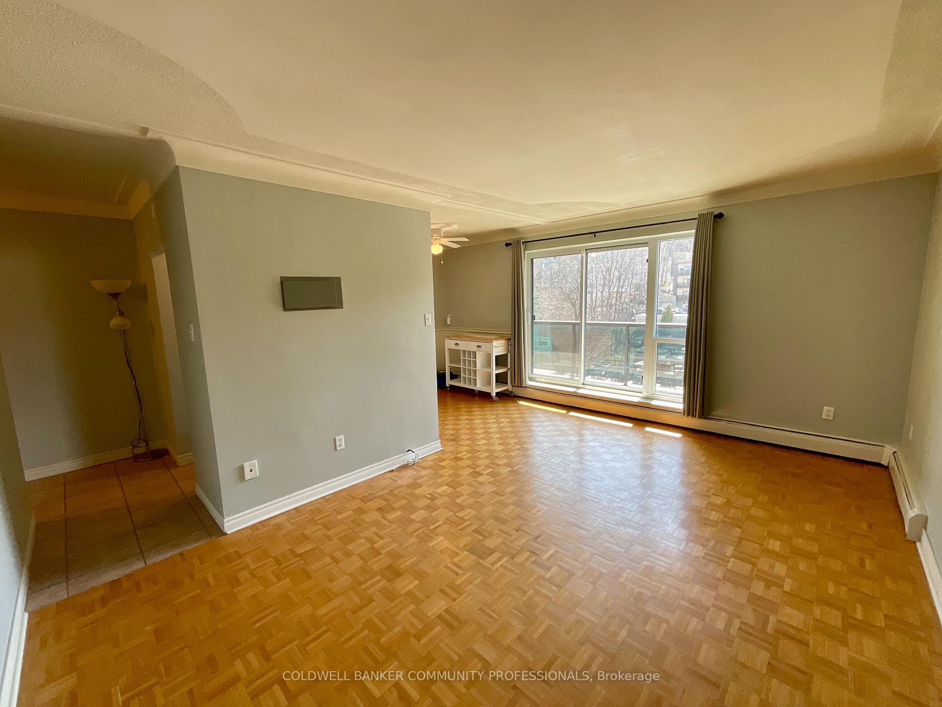 Photo 9 of Unit 506, 81 Charlton Avenue E, Hamilton, Corktown — HOMEH