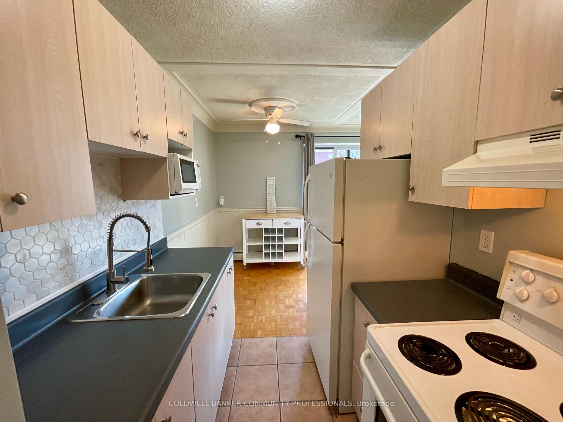Photo 15 of Unit 506, 81 Charlton Avenue E, Hamilton, Corktown — HOMEH