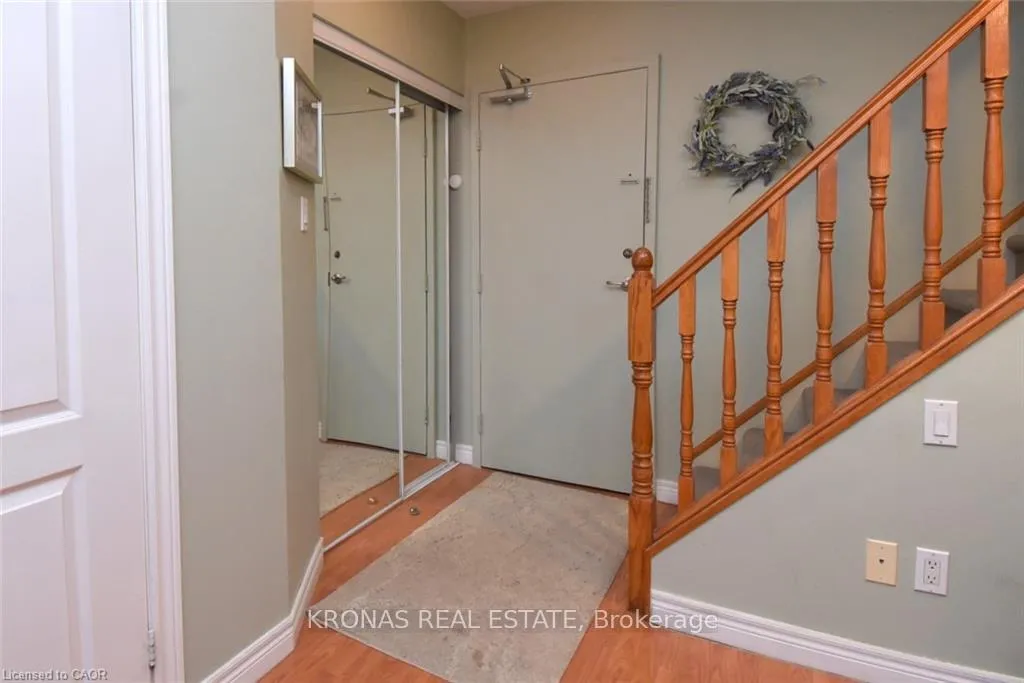 Photo 5 of Unit 206, 10 John Street, Hamilton, Dundas — HOMEH