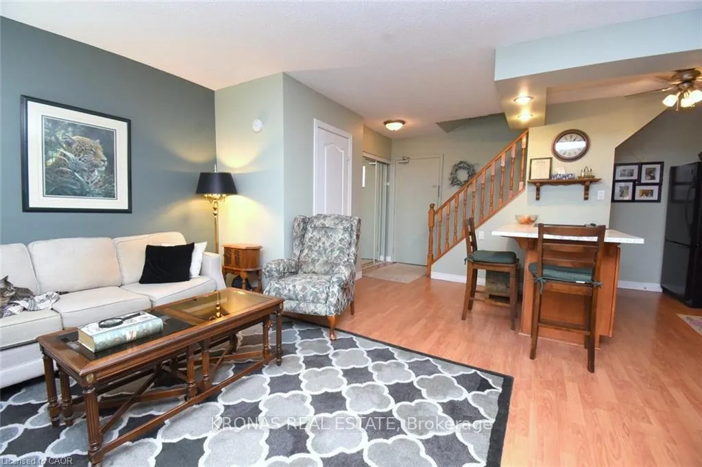 Photo 6 of Unit 206, 10 John Street, Hamilton, Dundas — HOMEH