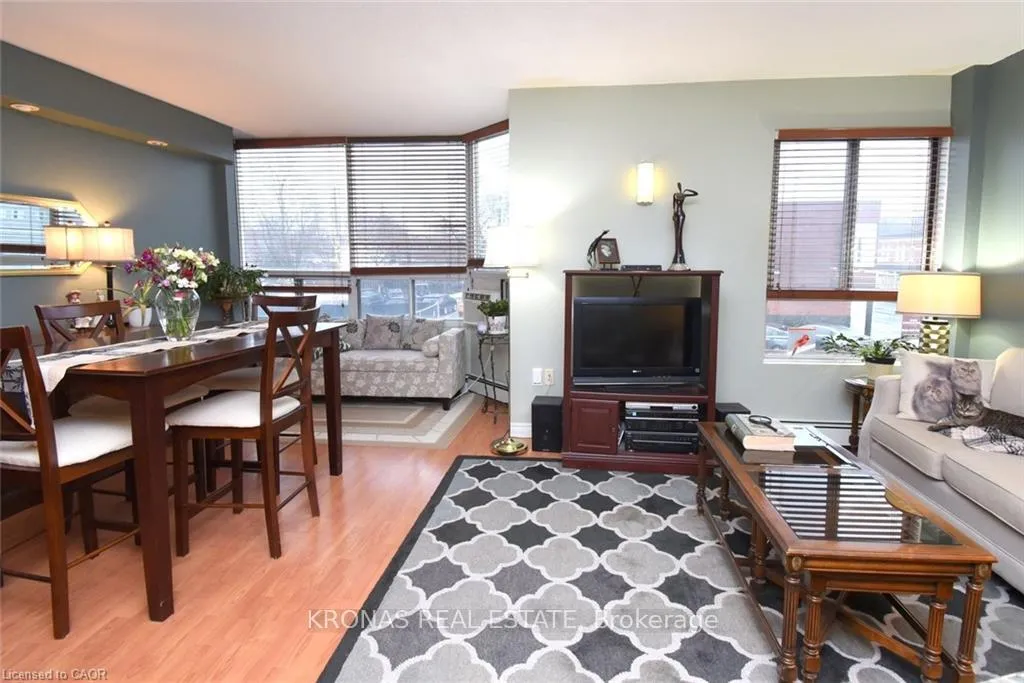Photo 7 of Unit 206, 10 John Street, Hamilton, Dundas — HOMEH