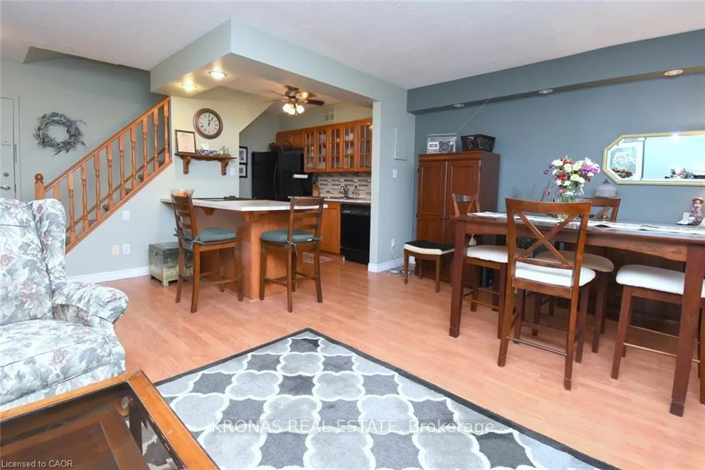 Photo 9 of Unit 206, 10 John Street, Hamilton, Dundas — HOMEH