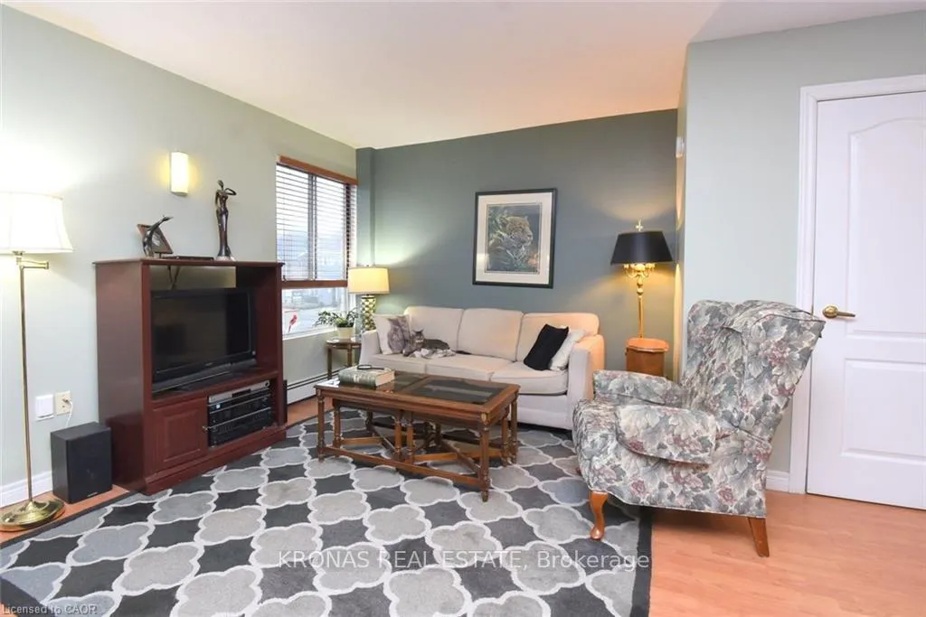 Photo 10 of Unit 206, 10 John Street, Hamilton, Dundas — HOMEH
