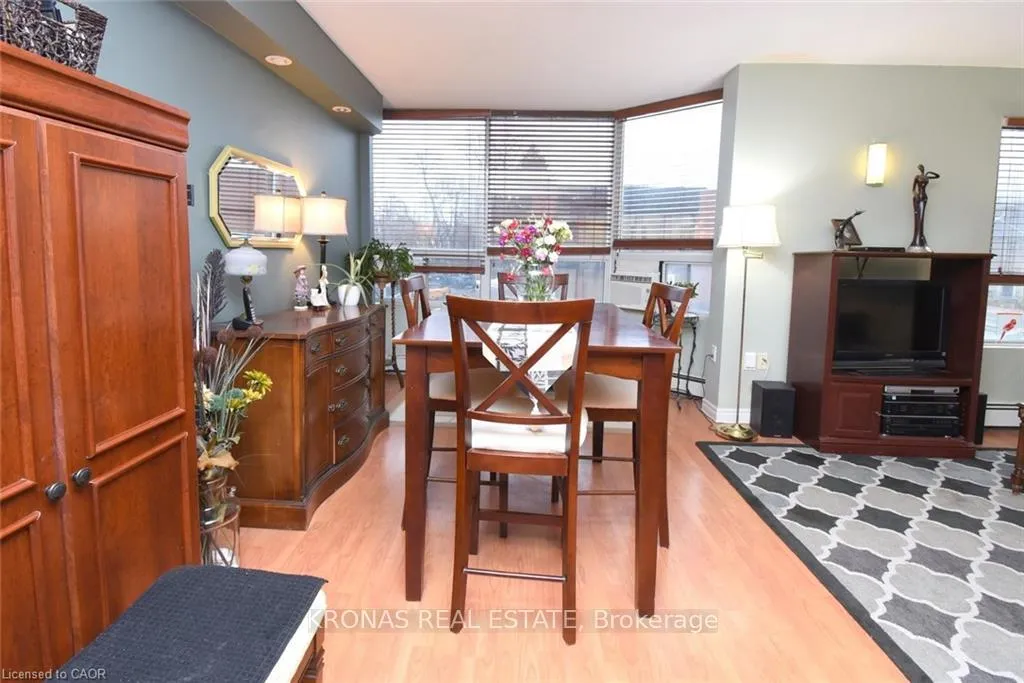 Photo 13 of Unit 206, 10 John Street, Hamilton, Dundas — HOMEH