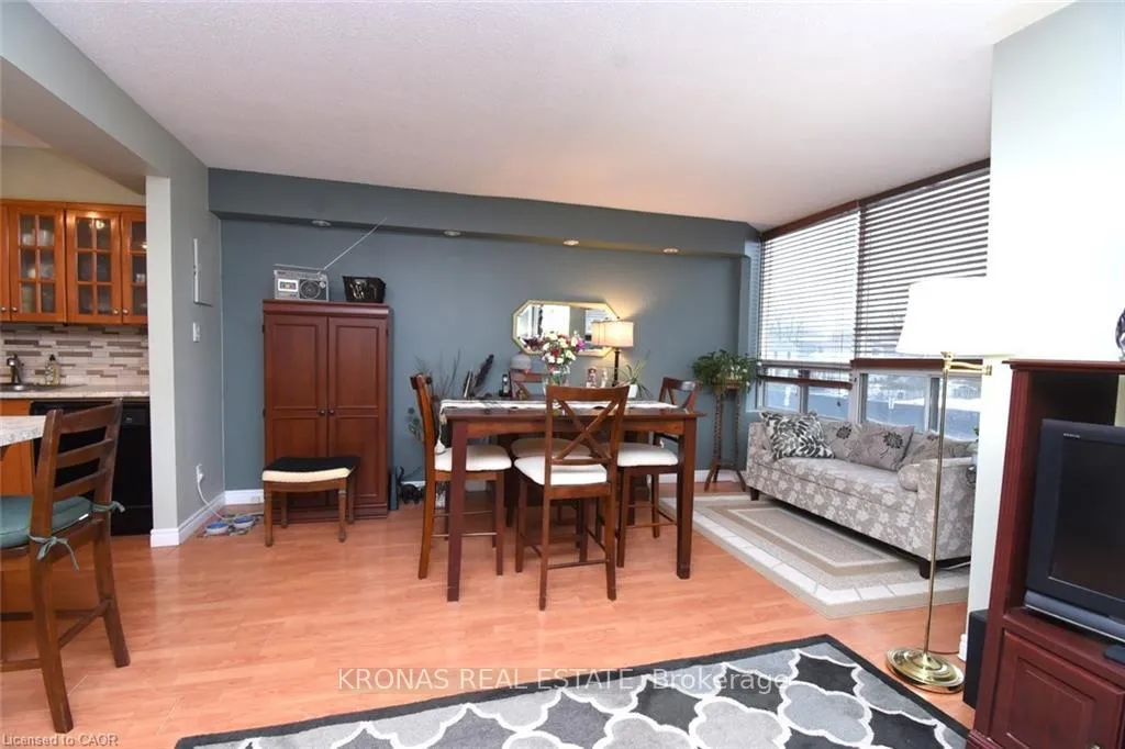 Photo 14 of Unit 206, 10 John Street, Hamilton, Dundas — HOMEH