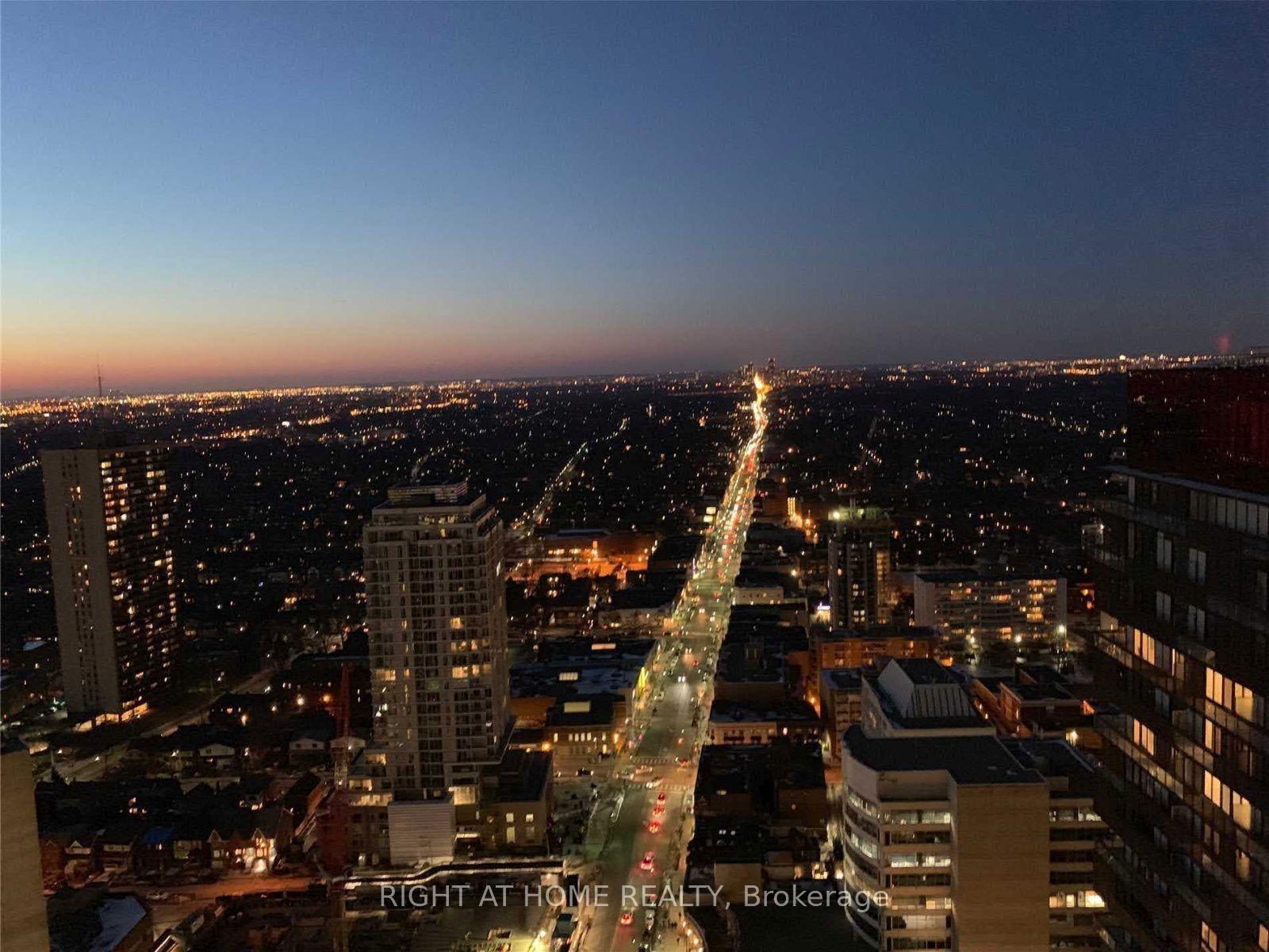 Front of Unit 3407, 8 Eglinton Avenue E